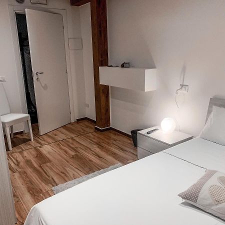 B&B Ma'Delina Settimo Milanese Eksteriør bilde