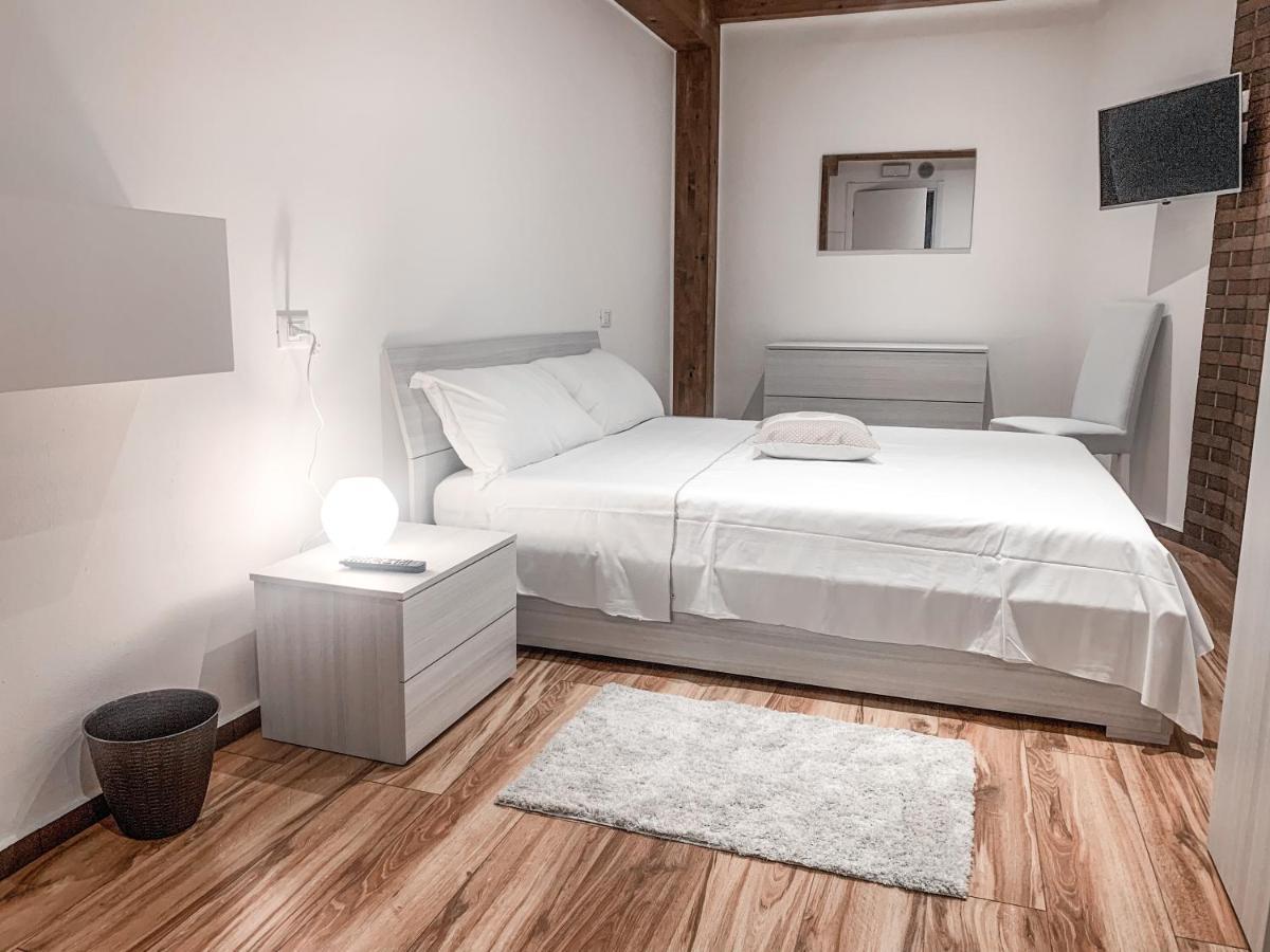 B&B Ma'Delina Settimo Milanese Eksteriør bilde