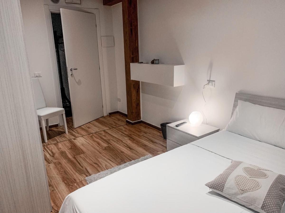 B&B Ma'Delina Settimo Milanese Eksteriør bilde