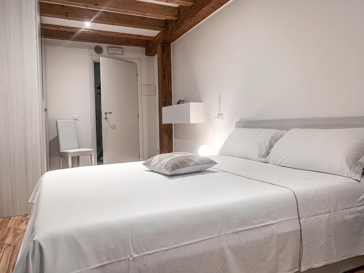 B&B Ma'Delina Settimo Milanese Eksteriør bilde