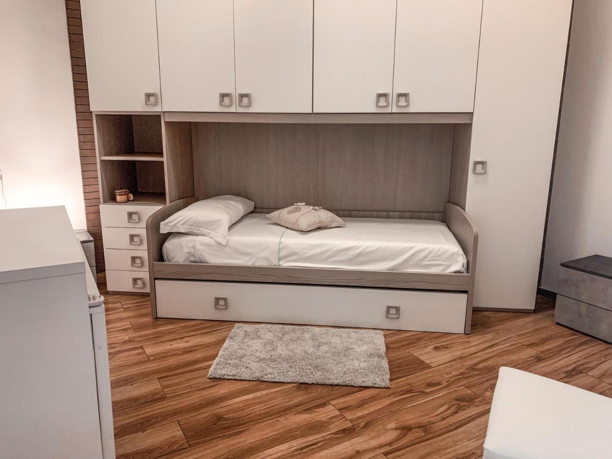 B&B Ma'Delina Settimo Milanese Eksteriør bilde