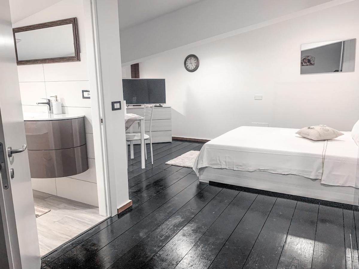 B&B Ma'Delina Settimo Milanese Eksteriør bilde